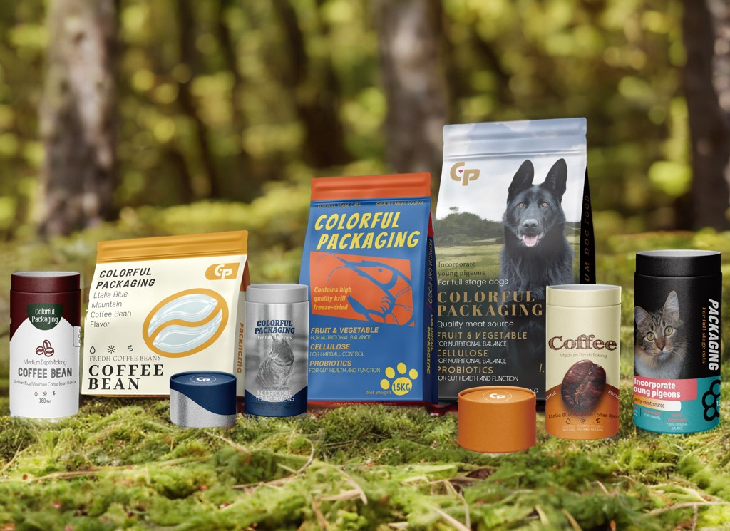 Professionele verpakkingsontwerpmonsters op natuurlijke achtergrond